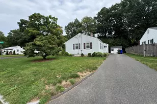 115 Burns Ave, Springfield, MA 01119 - Photo 2