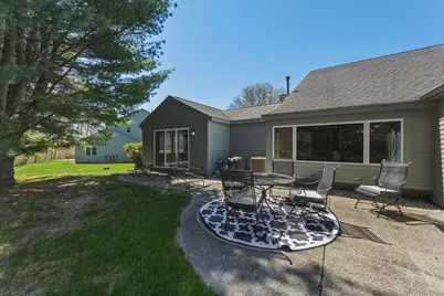 402 Ridgefield Cir #D1, Clinton, MA 01510 - Photo 32