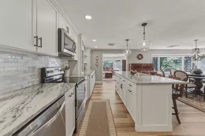 402 Ridgefield Cir #D1, Clinton, MA 01510 - Photo 8