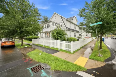 79-81 Garden St, West Springfield, MA 01089 - Photo 2