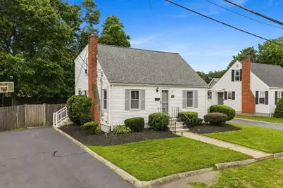 35 Crescent Ave, Brockton, MA 02302 - Photo 2
