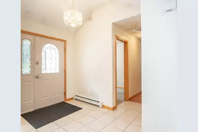 380 Spruce St, Bridgewater, MA 02324 - Photo 2