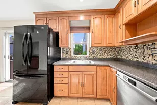 4 Herman St, Boston, MA 02119 - Photo 20