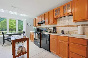 822 Maple Brook Rd, Bellingham, MA 02019 - Photo 4