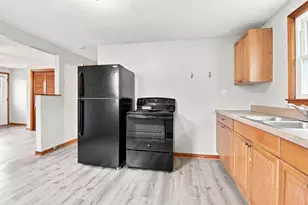 98 Kenberma Rd, Worcester, MA 01604 - Photo 8