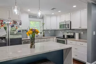 159 Mishawum Rd, Woburn, MA 01801 - Photo 4