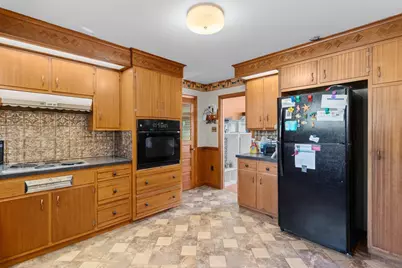 129 Pleasant Valley St, Methuen, MA 01844 - Photo 6