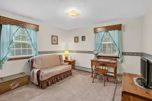1025 Cherokee St, New Bedford, MA 02745 - Photo 18