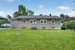 1025 Cherokee St, New Bedford, MA 02745 - Photo 32