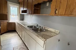 91-93 Malden St, Springfield, MA 01108 - Photo 6