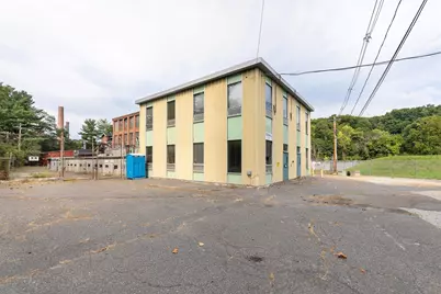 35 Lower Grape St, Chicopee, MA 01020 - Photo 38
