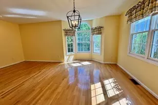 13 Waltham Dr, Plainville, MA 02762 - Photo 8