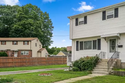 17 Louis Ln #17, Randolph, MA 02368 - Photo 2