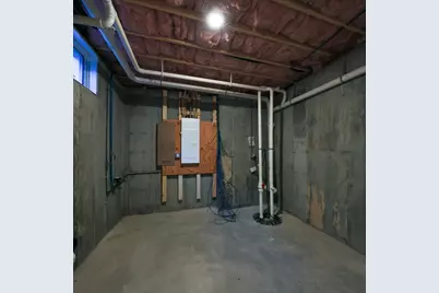 173 Westford St, Lowell, MA 01851 - Photo 38