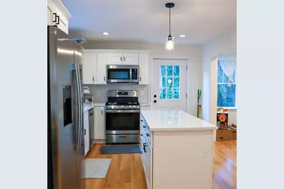 173 Westford St, Lowell, MA 01851 - Photo 12