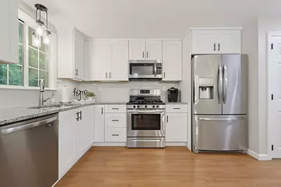 91 West Main St #3, Norton, MA 02766 - Photo 4