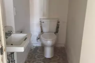 180 Main St, Bridgewater, MA 02324 - Photo 6
