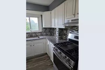 42 Mott #2, Fall River, MA 02721 - Photo 6