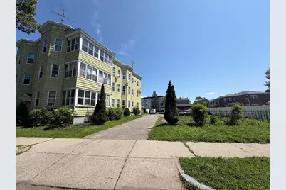 15-19 Litchfield St, Springfield, MA 01108 - Photo 2