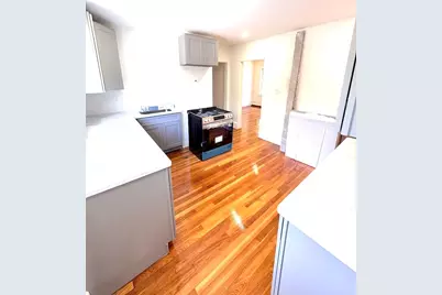 40 School Ln #1, Watertown, MA 02472 - Photo 2