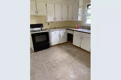 132 Fruit St, Mansfield, MA 02048 - Photo 4