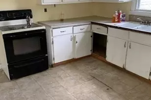 132 Fruit St, Mansfield, MA 02048 - Photo 4