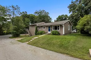 6-6A Pitcairn Ave, Leicester, MA 01524 - Photo 1