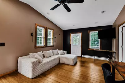 6-6A Pitcairn Ave, Leicester, MA 01524 - Photo 10