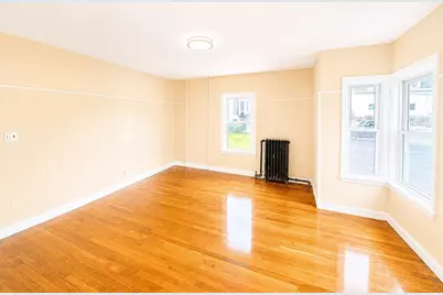 17-19 Acorn St, Lynn, MA 01902 - Photo 6