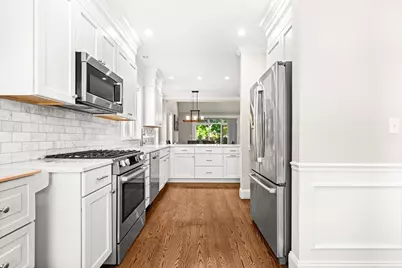 95 Hemingway St #95, Winchester, MA 01890 - Photo 8