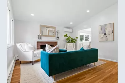 22 Harbell St, Lexington, MA 02421 - Photo 4