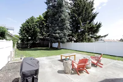 173 Central Ave, New Bedford, MA 02745 - Photo 16