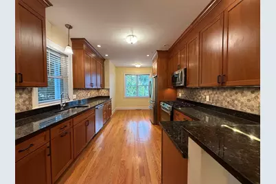 38 Courtyard Pl #38, Lexington, MA 02420 - Photo 4