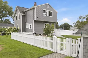 28 Fairview Ave, Brockton, MA 02301 - Photo 8