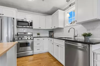 16 Ship St #16, Newburyport, MA 01950 - Photo 4