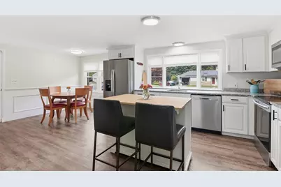 71 Norlen Park, Bridgewater, MA 02324 - Photo 6