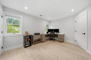 1 Lincoln Ct, Medfield, MA 02052 - Photo 24