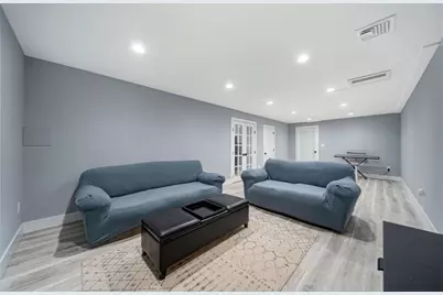 1 Lincoln Ct, Medfield, MA 02052 - Photo 30