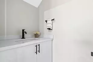 300 Somerville Ave, Somerville, MA 02143 - Photo 24