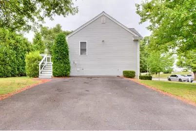 4 Matteo St, Worcester, MA 01606 - Photo 36