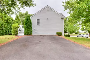 4 Matteo St, Worcester, MA 01606 - Photo 36