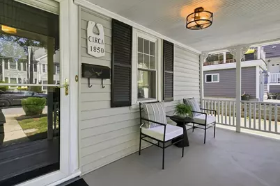 24 Richardson St, Winchester, MA 01890 - Photo 2