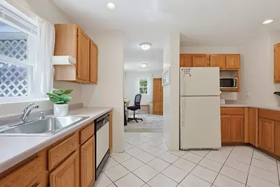 425 Prospect St, Norwood, MA 02062 - Photo 6