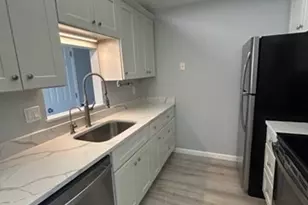 32 Maple Crest Cir, Holyoke, MA 01040 - Photo 6