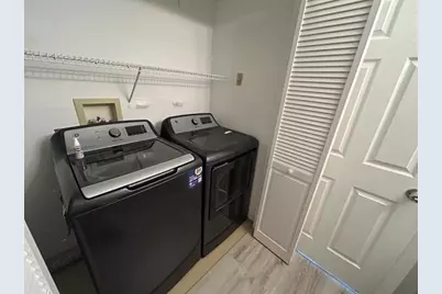 32 Maple Crest Cir #I, Holyoke, MA 01040 - Photo 18