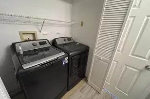 32 Maple Crest Cir, Holyoke, MA 01040 - Photo 18