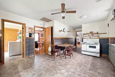 55 Park Ave, Ware, MA 01082 - Photo 16