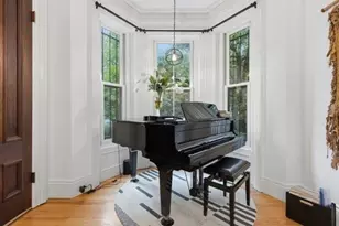 36 Holyoke St, Boston, MA 02116 - Photo 2
