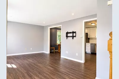34-36 Hammond St #34, Bridgewater, MA 02324 - Photo 8