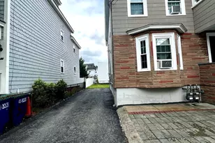 51 Flint St, Somerville, MA 02145 - Photo 2